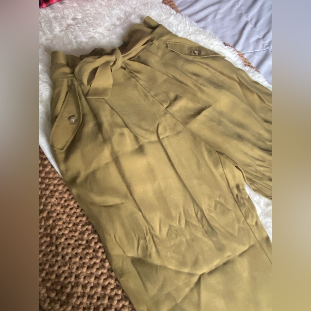 H&M OLIVE DRESS PANT